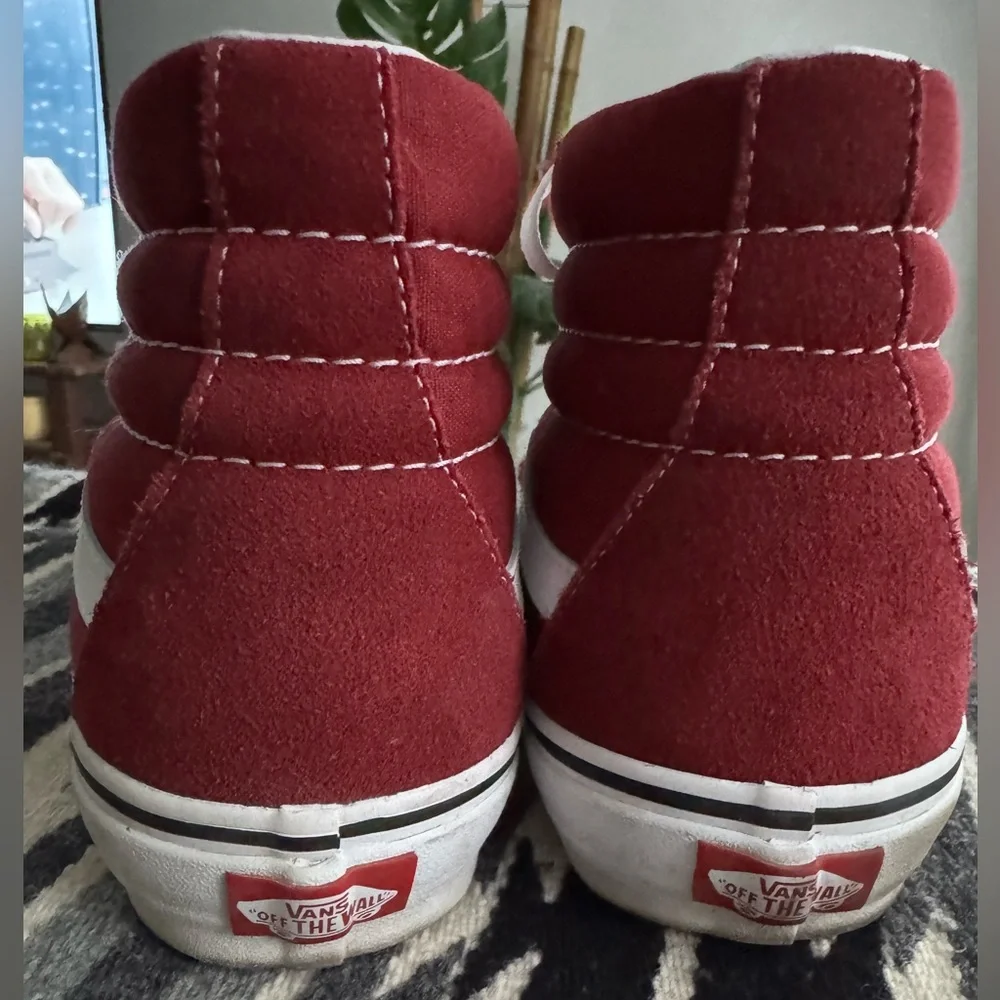 Vans Burgundy and White Skateboard Shoes - Picture 5 of 8